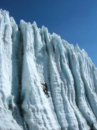 p163677-huaraz-ice_climbing