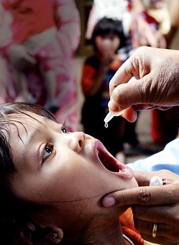 polio_vaccine_in_jakarta1