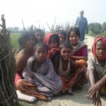 একটা SLR ক্যামেরা থাকলে সিউর পুরষ্কার পাইয়া যাইতাম :(